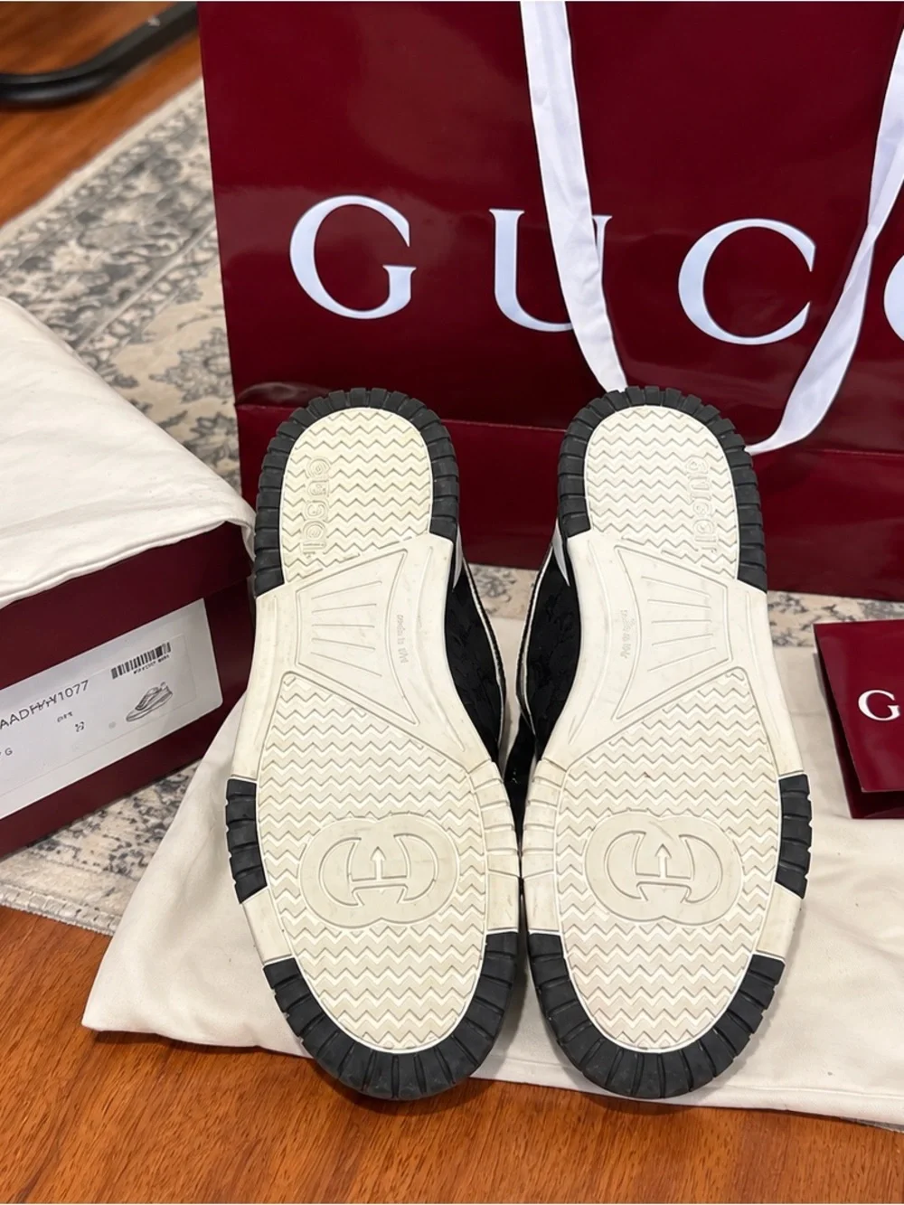 Gucci Black, White and Green-Red Web Low-Top Sneakers